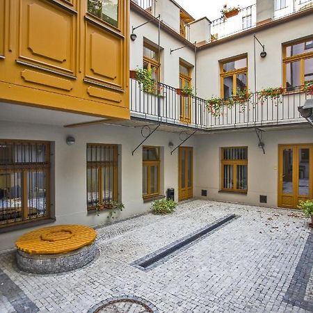Rezidence Dlouha 17 Hotell Prag Exteriör bild