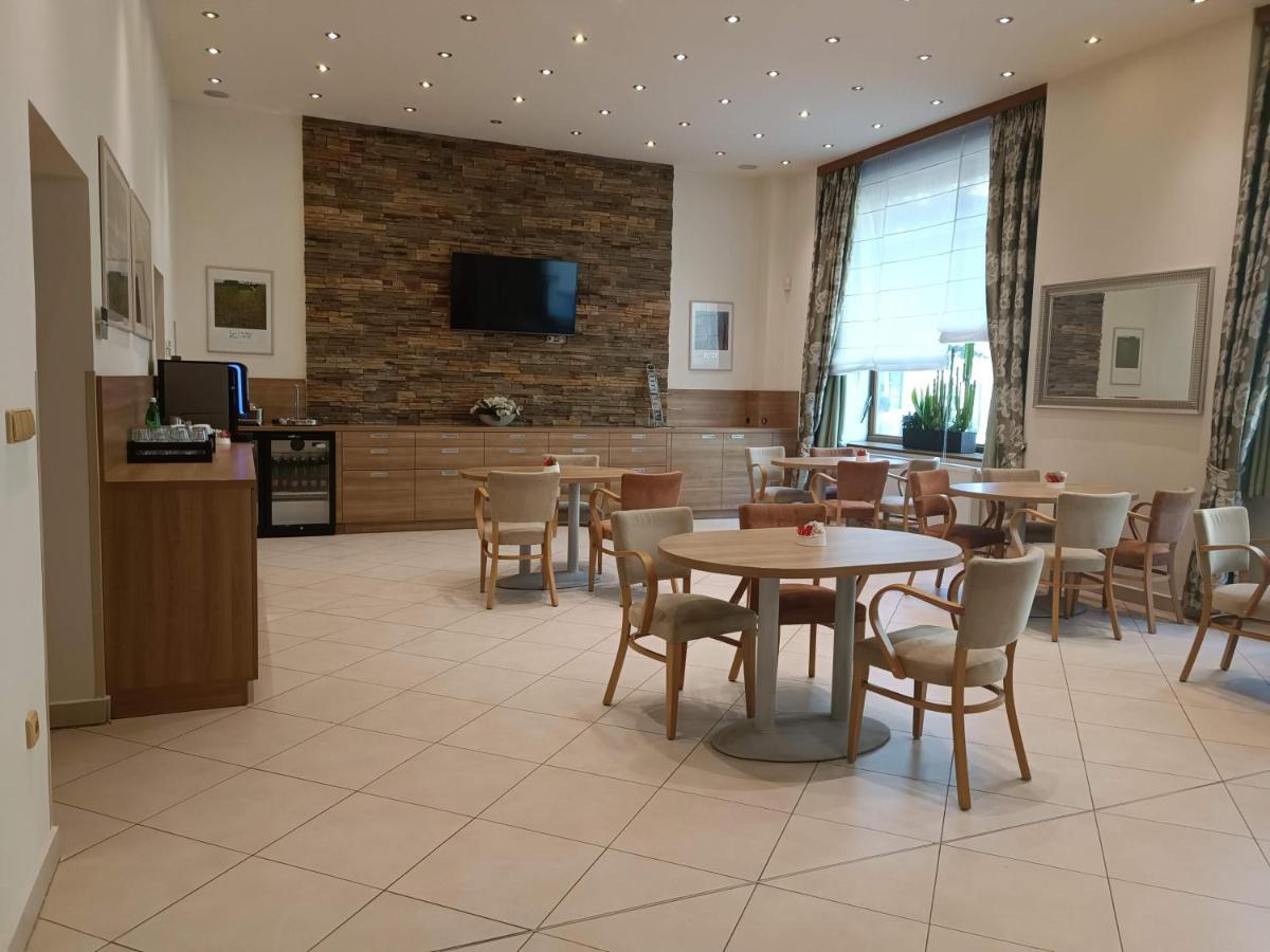 Rezidence Dlouha 17 Hotell Prag Exteriör bild