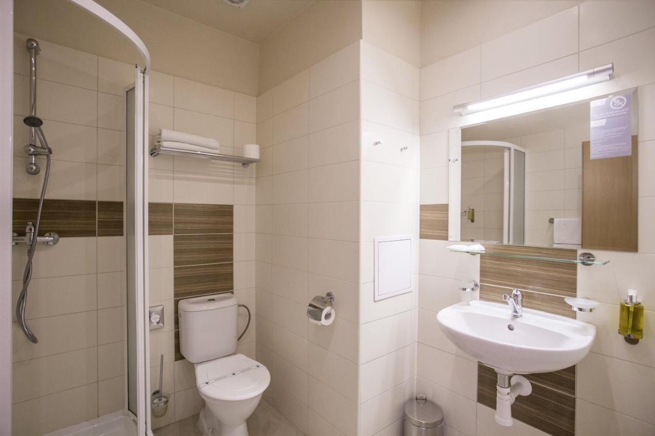 Rezidence Dlouha 17 Hotell Prag Exteriör bild